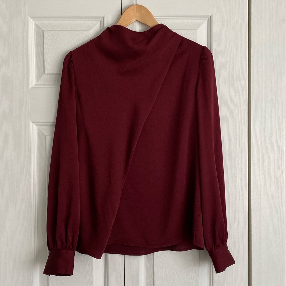 NWT Express Blouse, burgundy, M